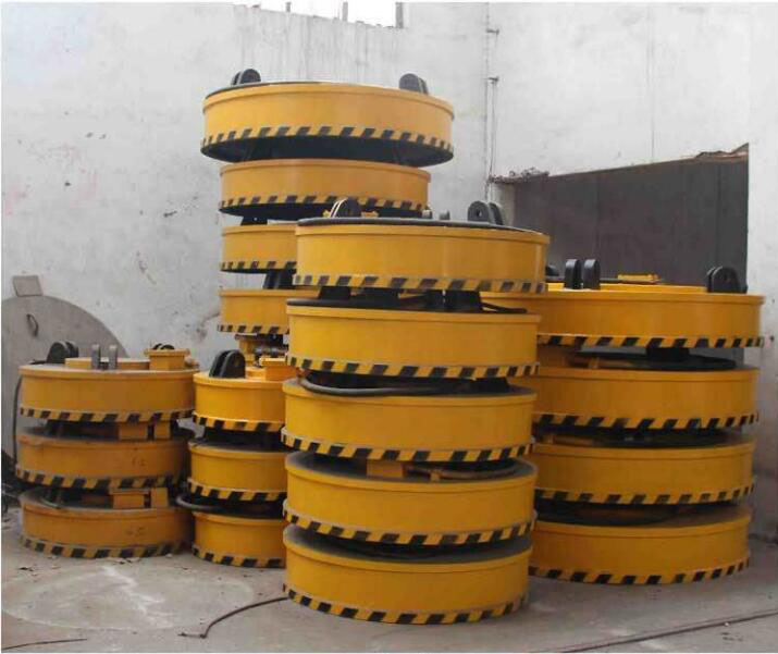 7 scrap electric lifting magnet.jpg